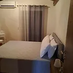 Vakantiehuis παραδοσιακη λαζαρατα *