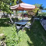 Vakantiehuis παραδοσιακη λαζαρατα