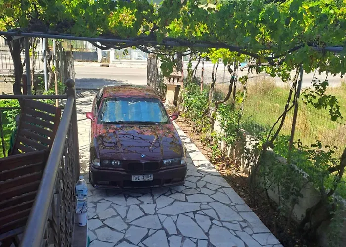 παραδοσιακη λαζαρατα *
