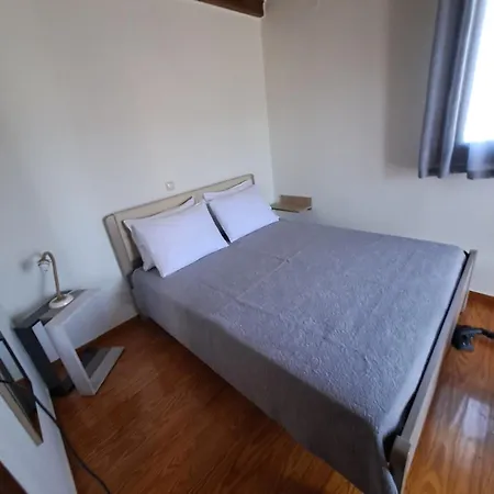 παραδοσιακη λαζαρατα Casa de Férias Lazaráta